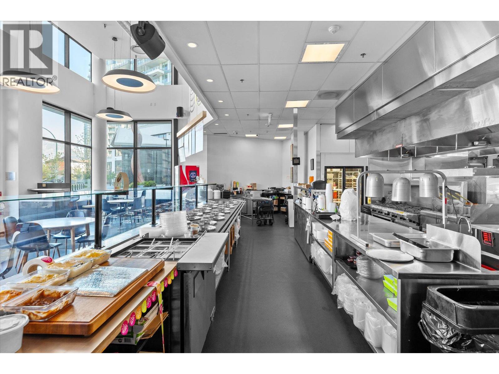  1193 Sunset Drive, Kelowna