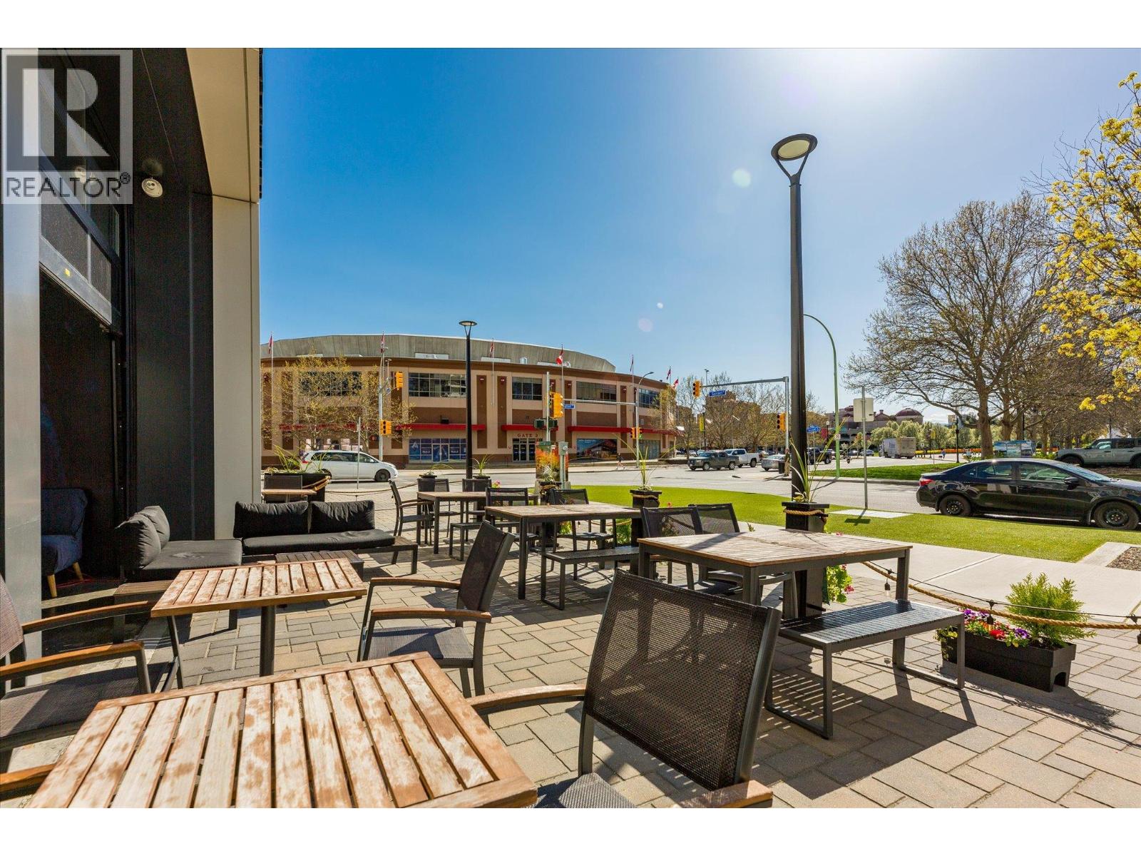  1193 Sunset Drive, Kelowna