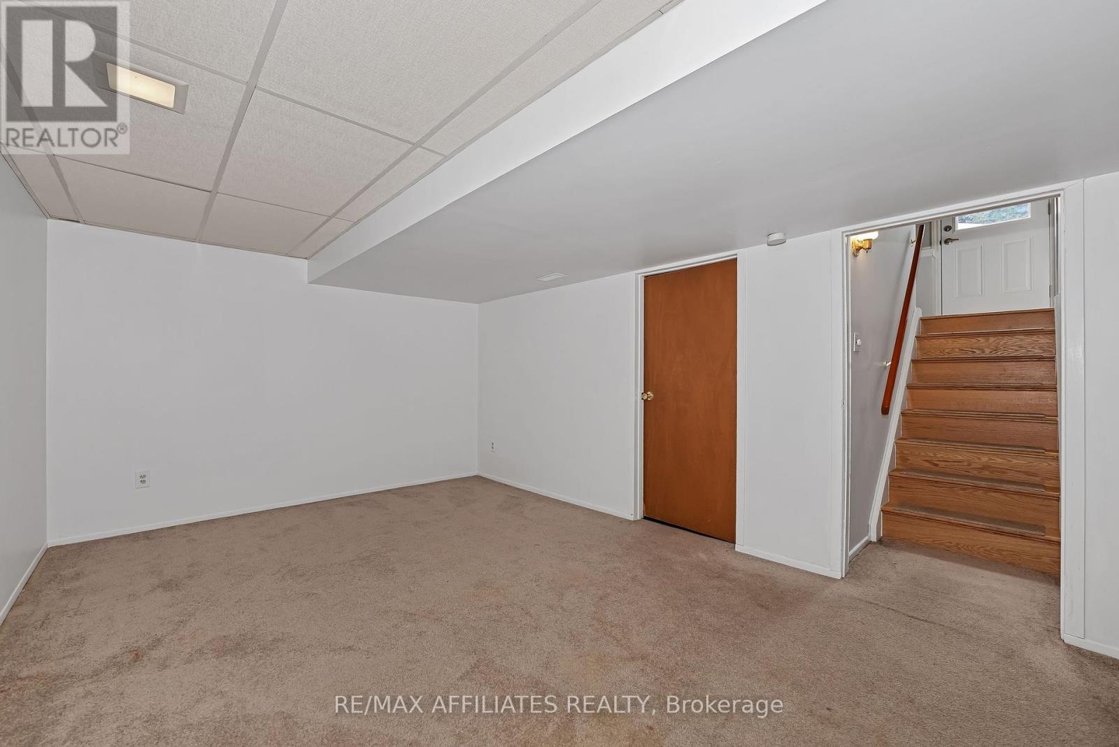 Photo 21 of 11 Tripp Crescent, Ottawa ON