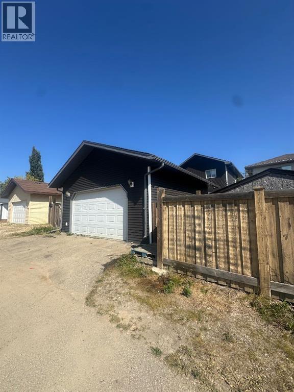 Photo 2 of 6918 88 A Street, Grande Prairie AB