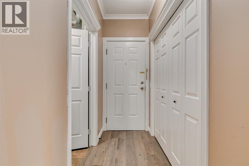 Photo 4 of 204 7 Lineham Avenue, Okotoks AB