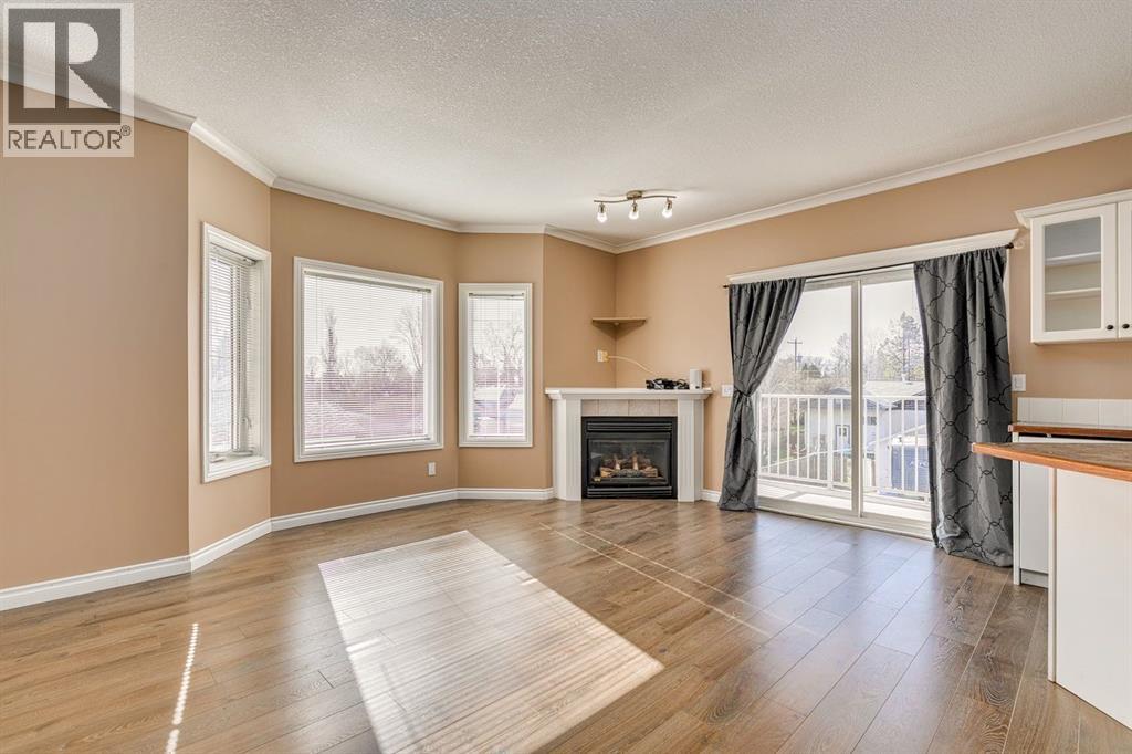 Photo 9 of 204 7 Lineham Avenue, Okotoks AB