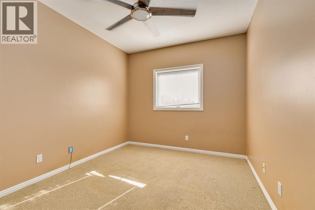 Photo 13 of 204 7 Lineham Avenue, Okotoks AB