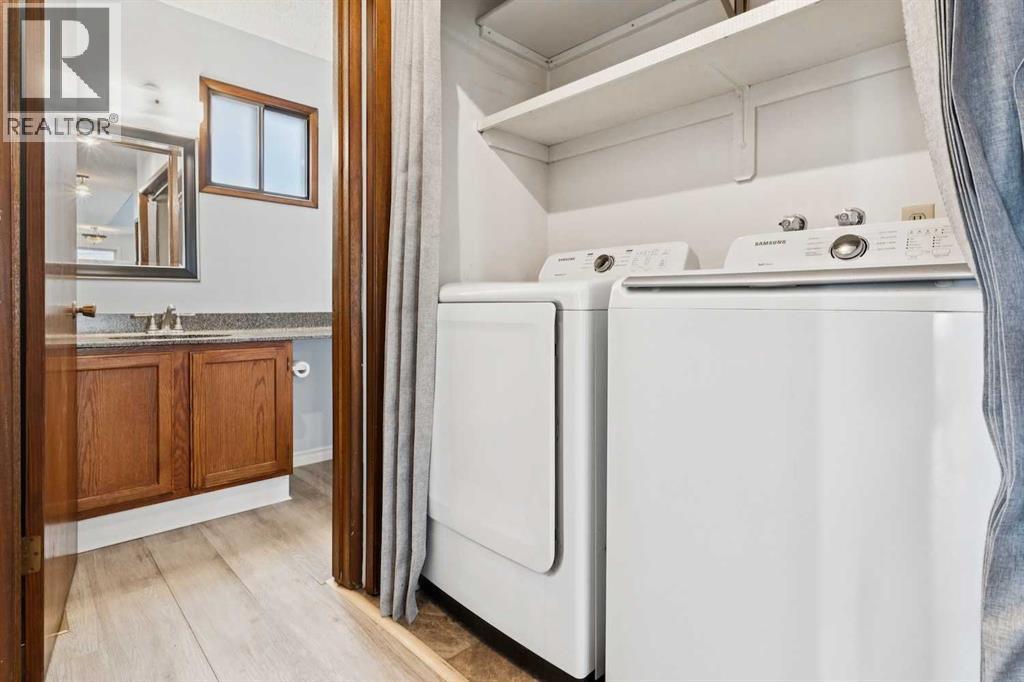 Photo 18 of 131 Macewan Glen Place Nw, Calgary AB