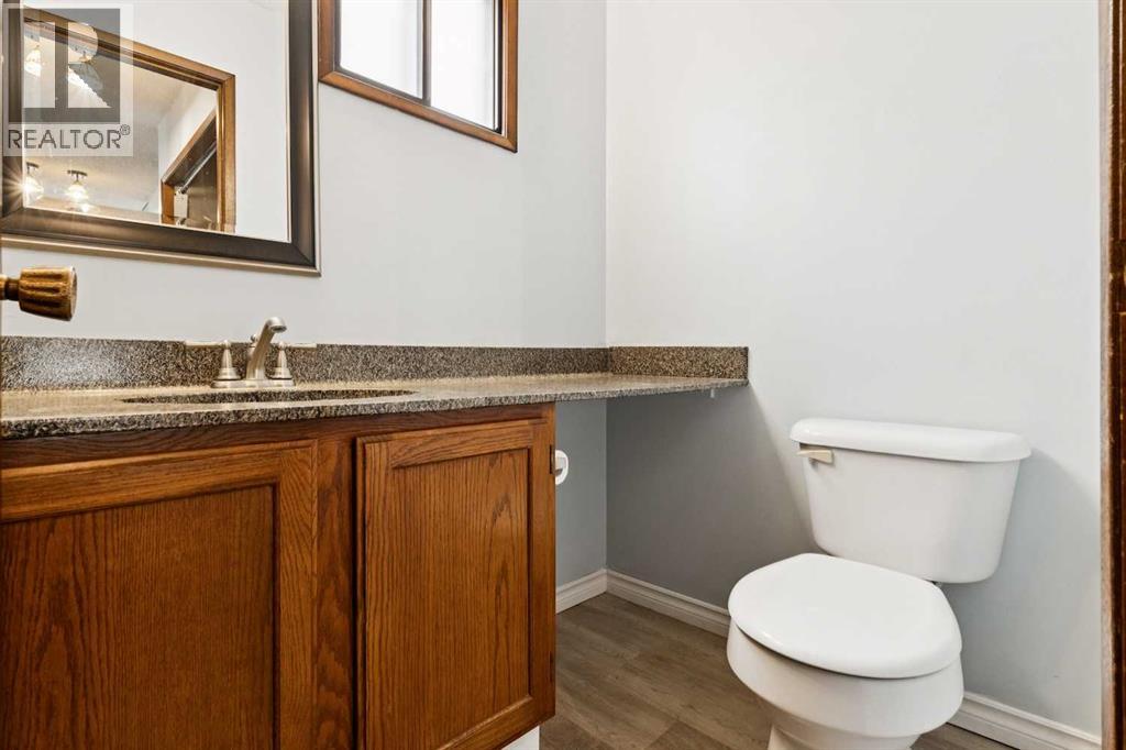 Photo 17 of 131 Macewan Glen Place Nw, Calgary AB