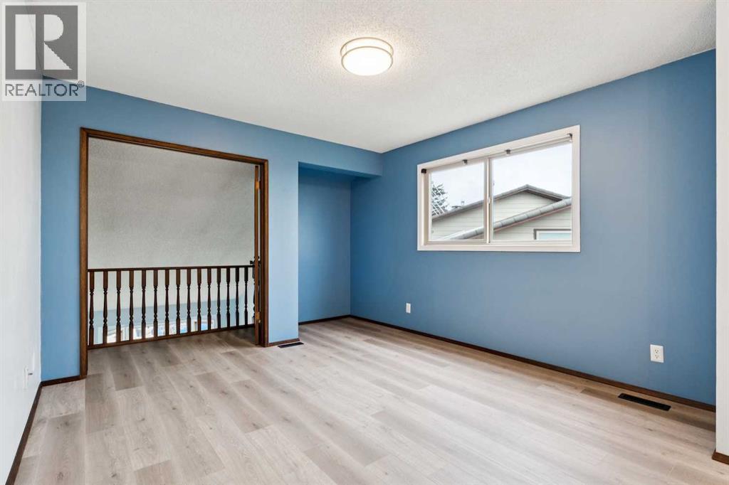 Photo 19 of 131 Macewan Glen Place Nw, Calgary AB