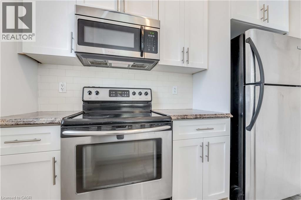 Photo 11 of 337 Beach Boulevard Unit 25, Hamilton ON