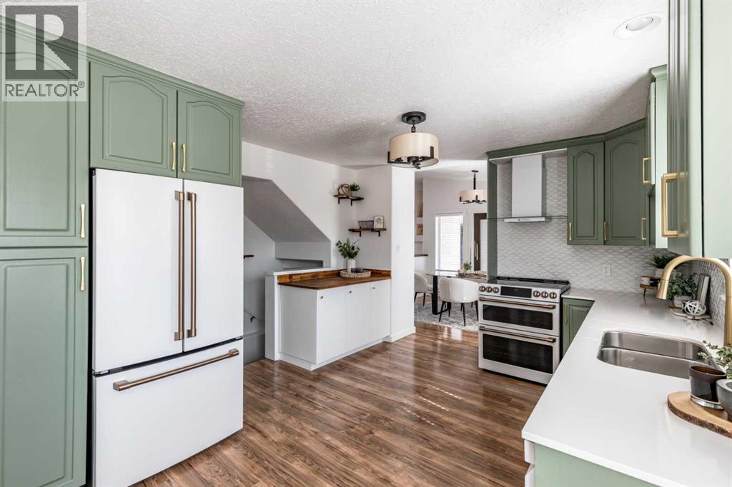 Photo 15 of 129 Sunrise Road Sw, Medicine Hat AB