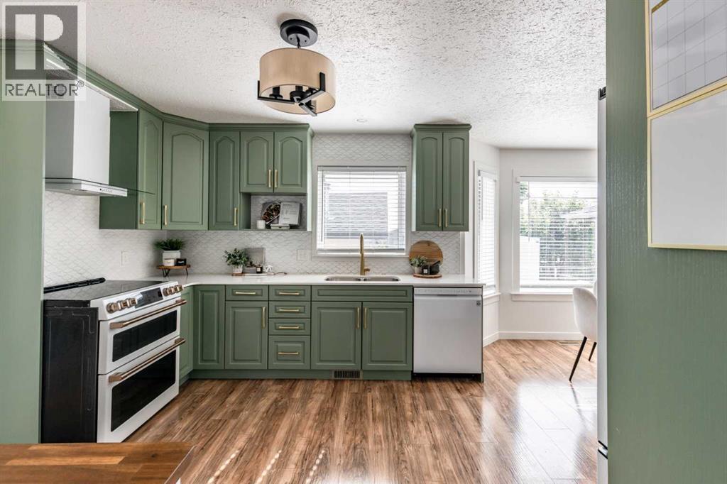 Photo 16 of 129 Sunrise Road Sw, Medicine Hat AB