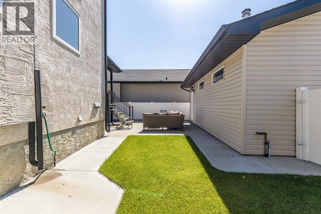 Photo 48 of 129 Sunrise Road Sw, Medicine Hat AB