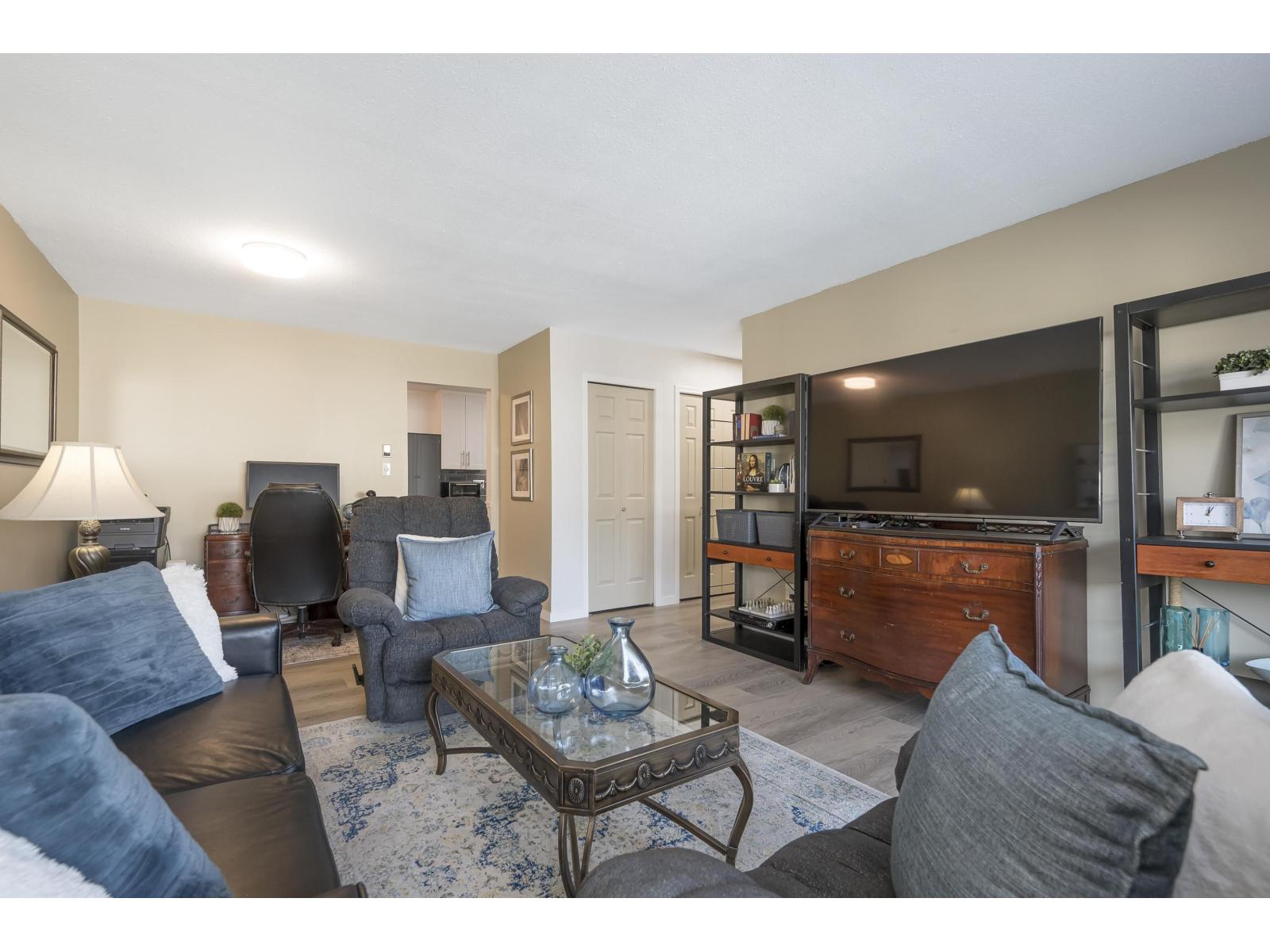Photo 7 of 110 32823 Landeau Place, Abbotsford BC