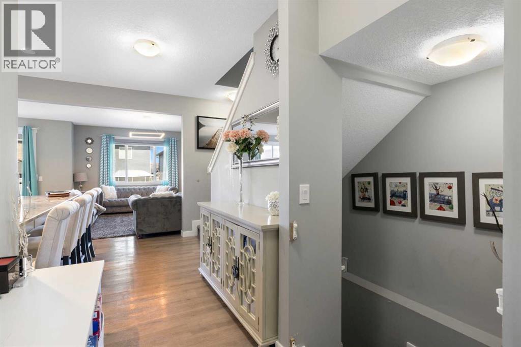 Photo 5 of 218 Willow Place, Cochrane AB