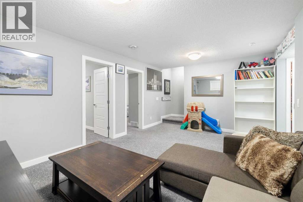Photo 38 of 218 Willow Place, Cochrane AB
