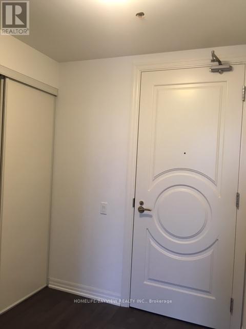 Photo 4 of 1315 88 Blue Jays Way, Toronto ON