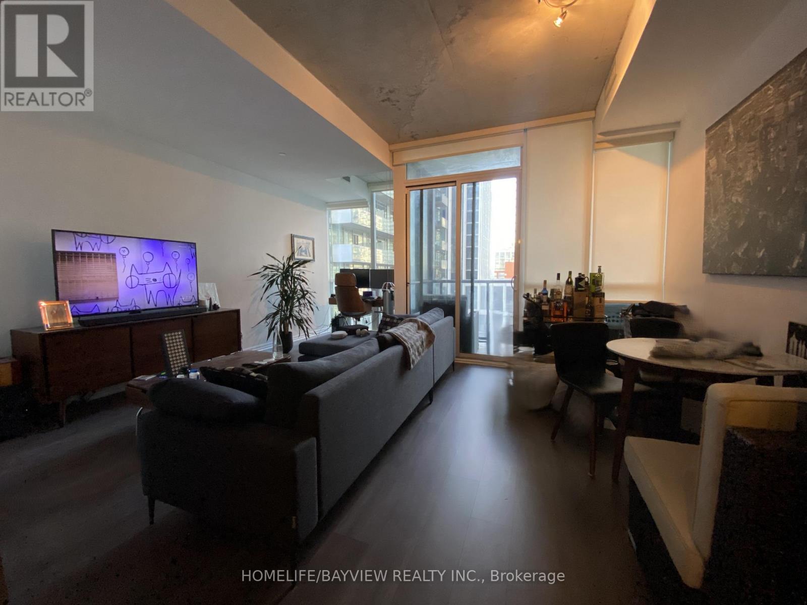 Photo 6 of 1315 88 Blue Jays Way, Toronto ON