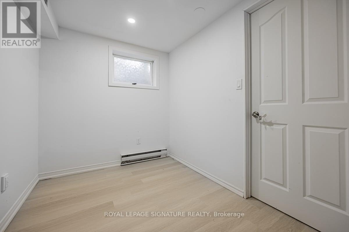 Photo 5 of C 54 Tuscarora Drive, Toronto ON