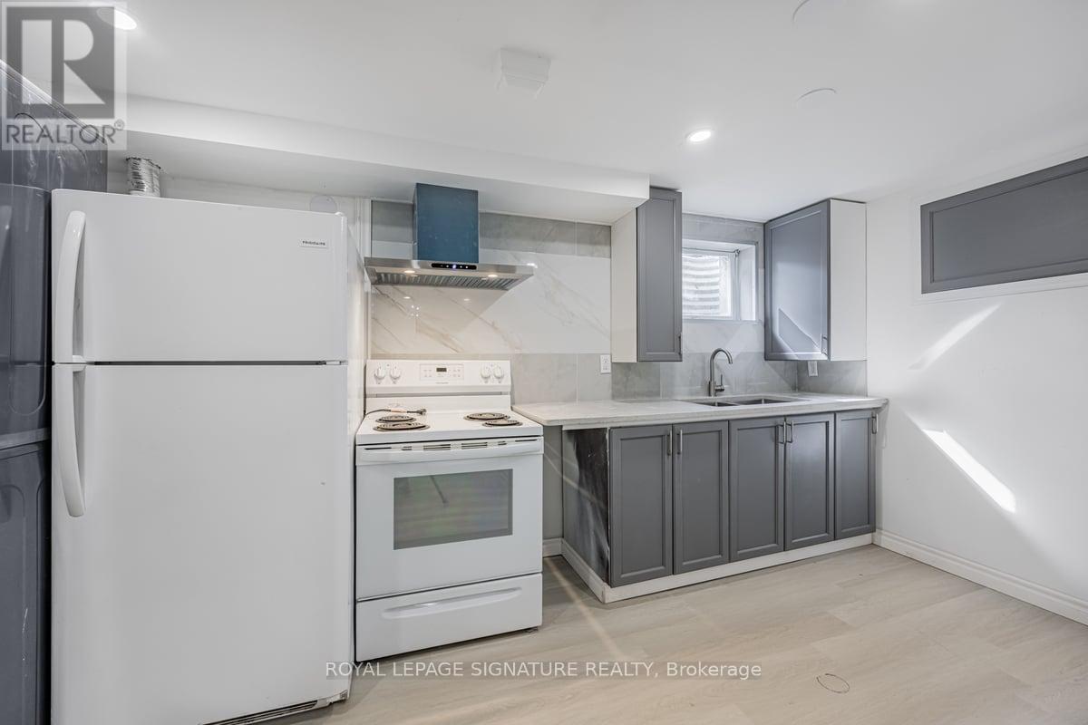 Photo 7 of C 54 Tuscarora Drive, Toronto ON