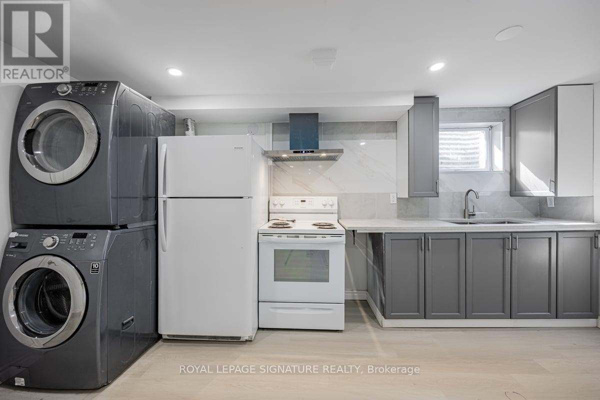 Photo 8 of C 54 Tuscarora Drive, Toronto ON