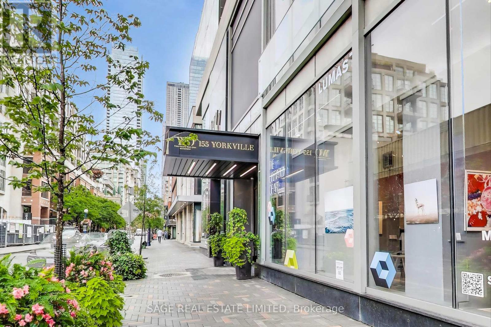Photo 32 of 320 155 Yorkville Avenue, Toronto ON