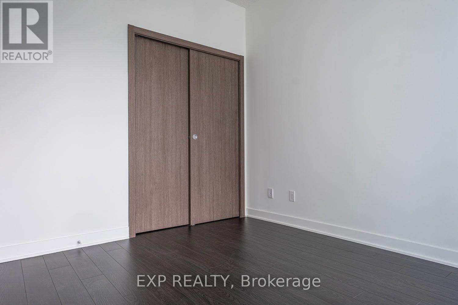 Photo 6 of 3103 17 Bathurst Street, Toronto ON