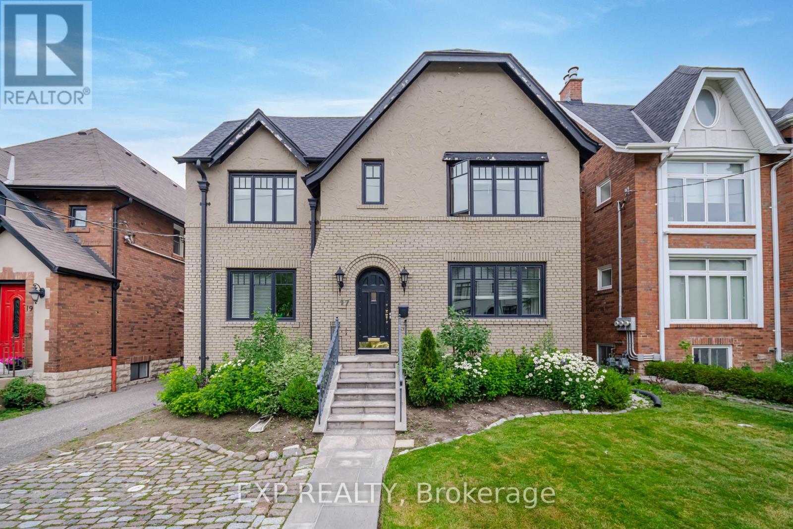 Photo 1 of Basement 17 Highbourne Road, Toronto ON