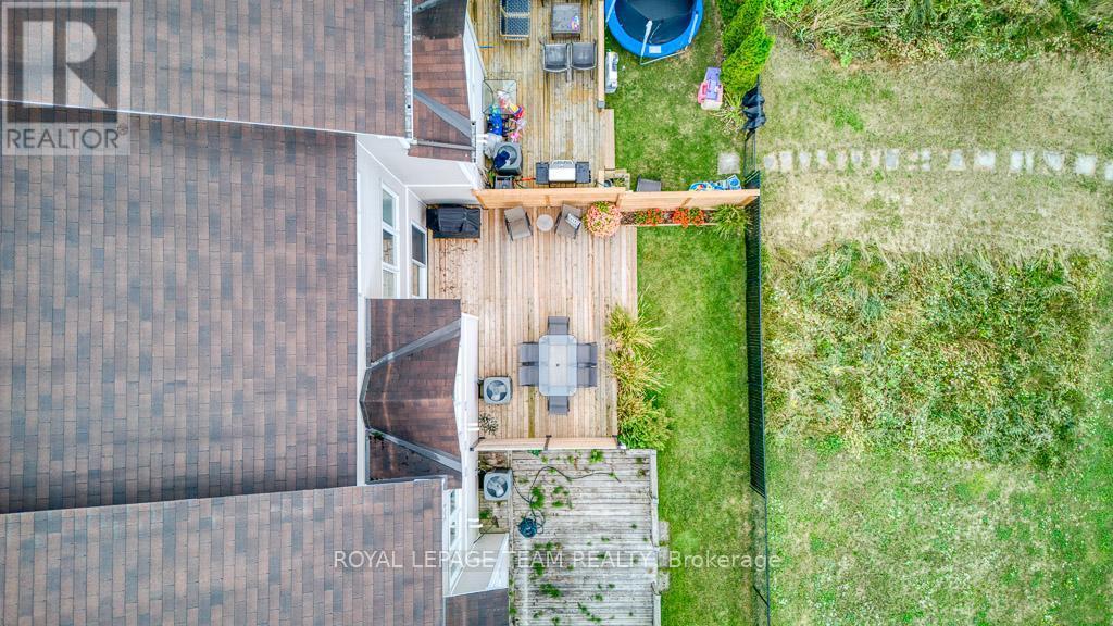 Photo 38 of 292 Forestbrook Street, Ottawa ON