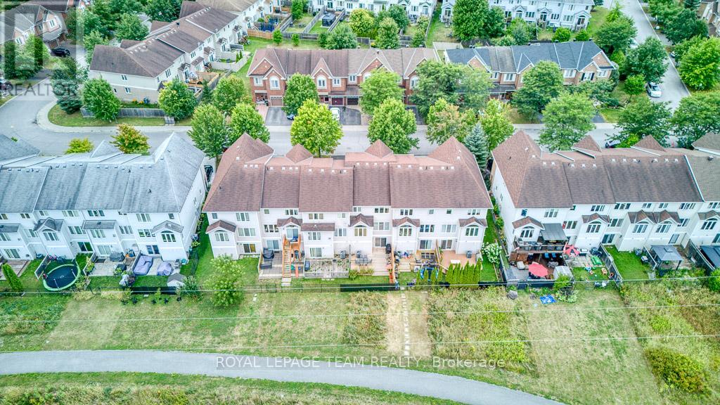 Photo 40 of 292 Forestbrook Street, Ottawa ON