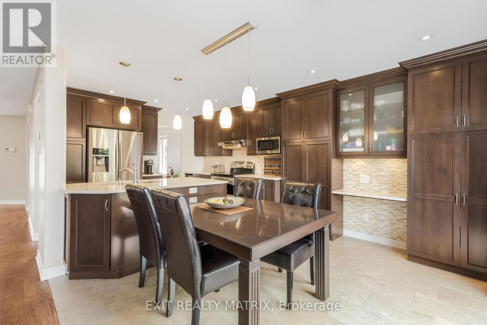 Photo 12 of 16 La Citadelle Street, Russell ON