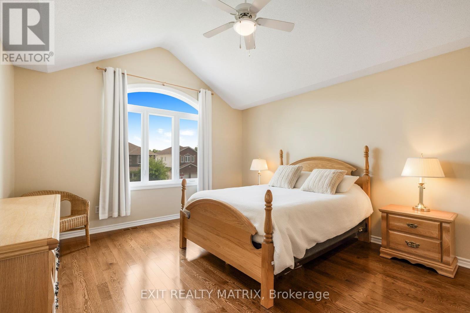 Photo 22 of 16 La Citadelle Street, Russell ON