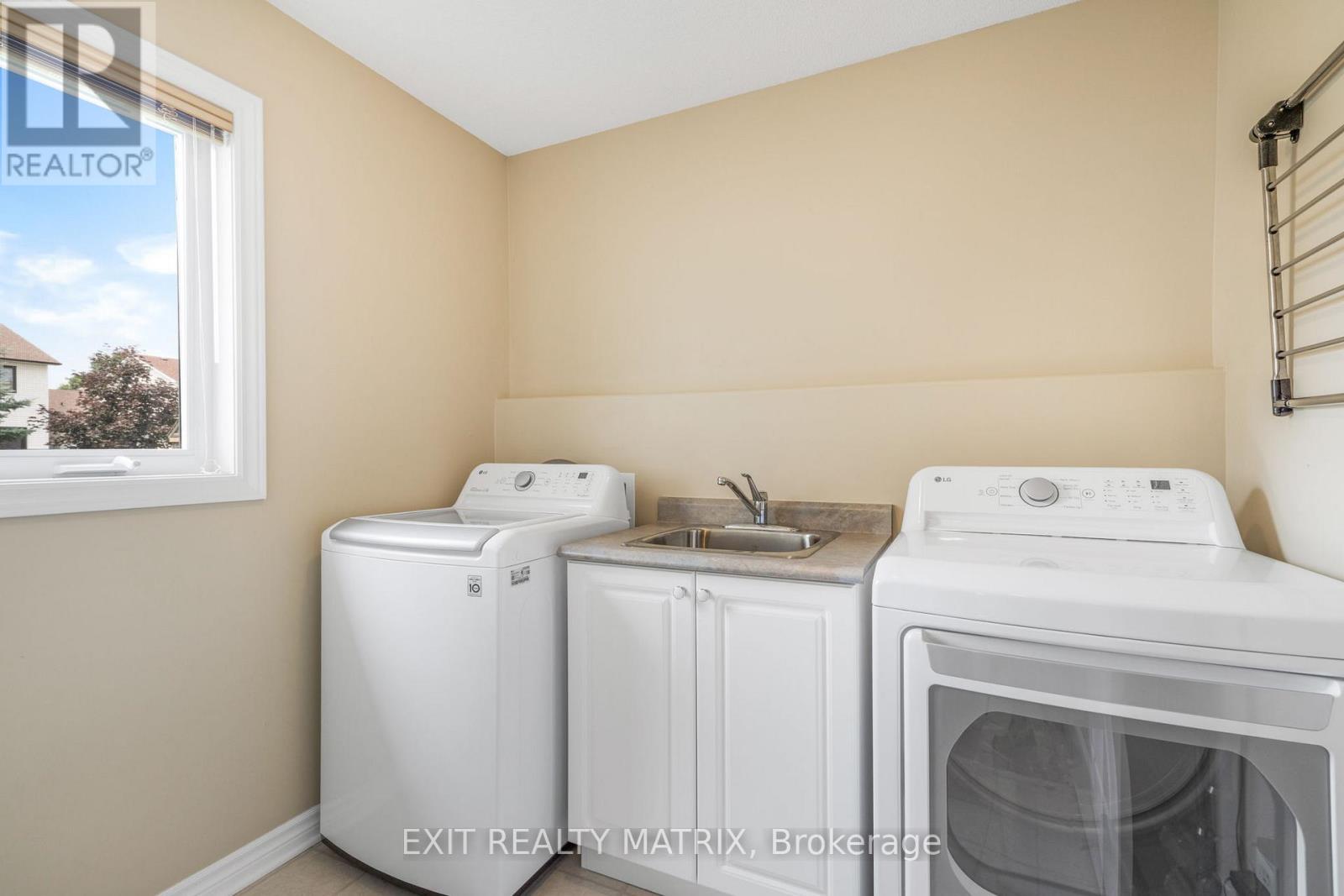Photo 7 of 16 La Citadelle Street, Russell ON
