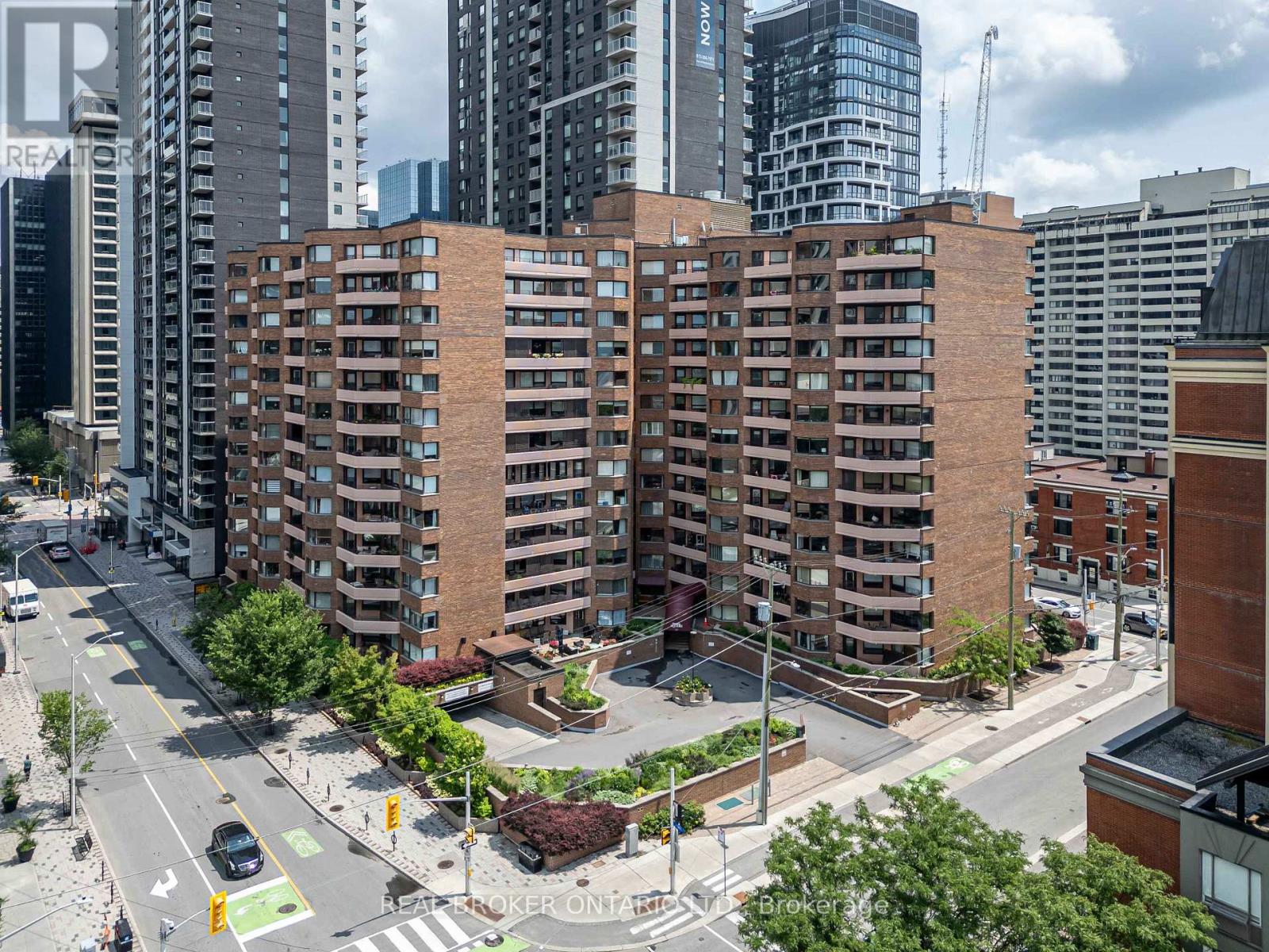 Photo 1 of 1402 151 Bay Street, Ottawa ON
