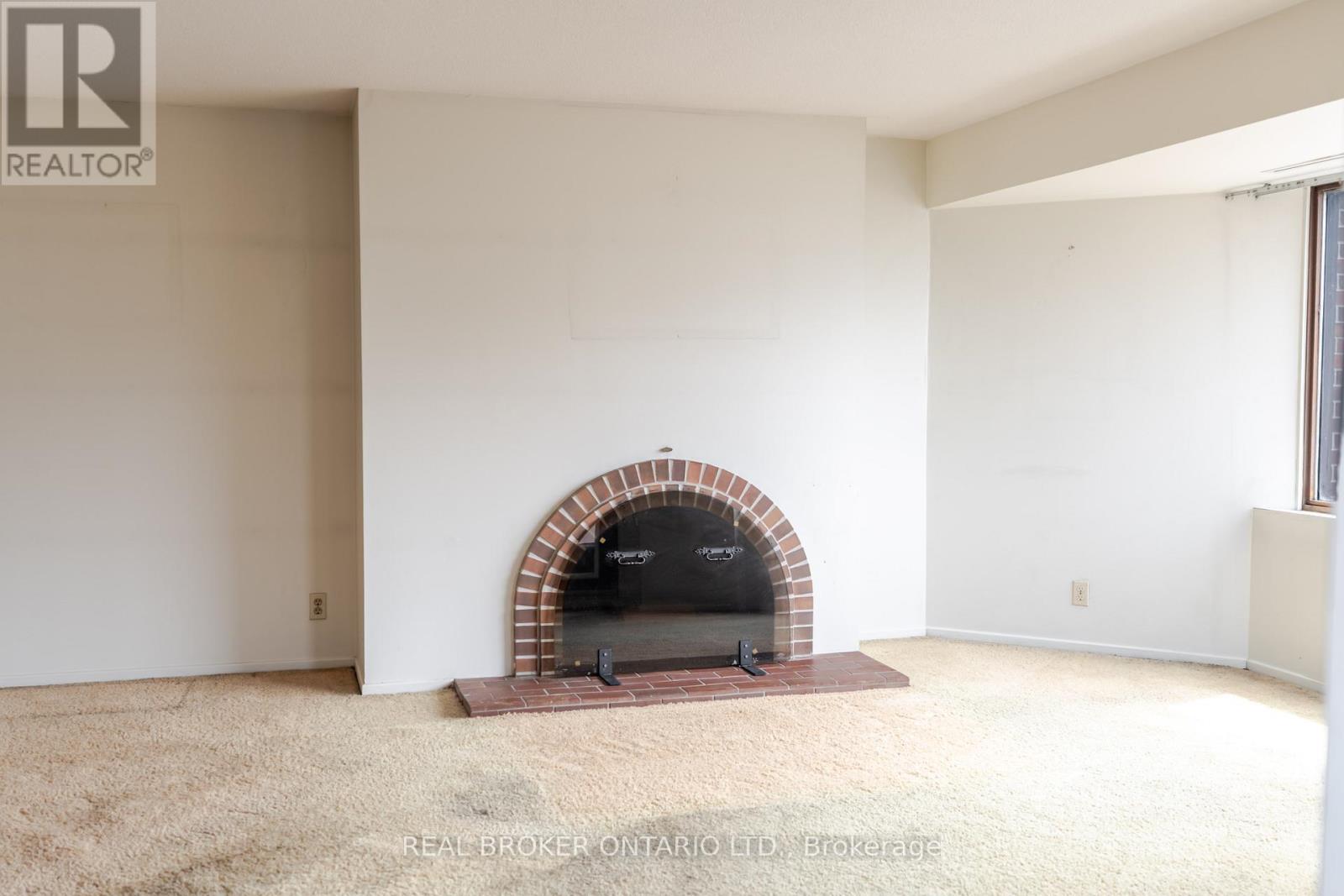 Photo 10 of 1402 151 Bay Street, Ottawa ON