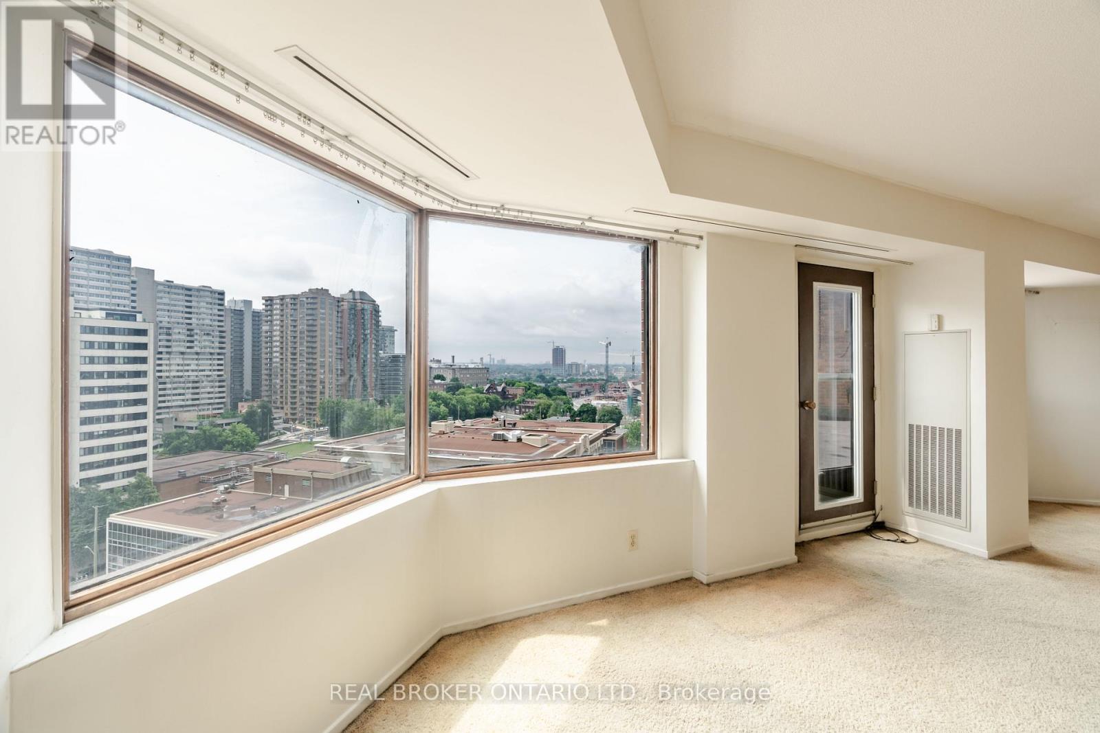 Photo 12 of 1402 151 Bay Street, Ottawa ON