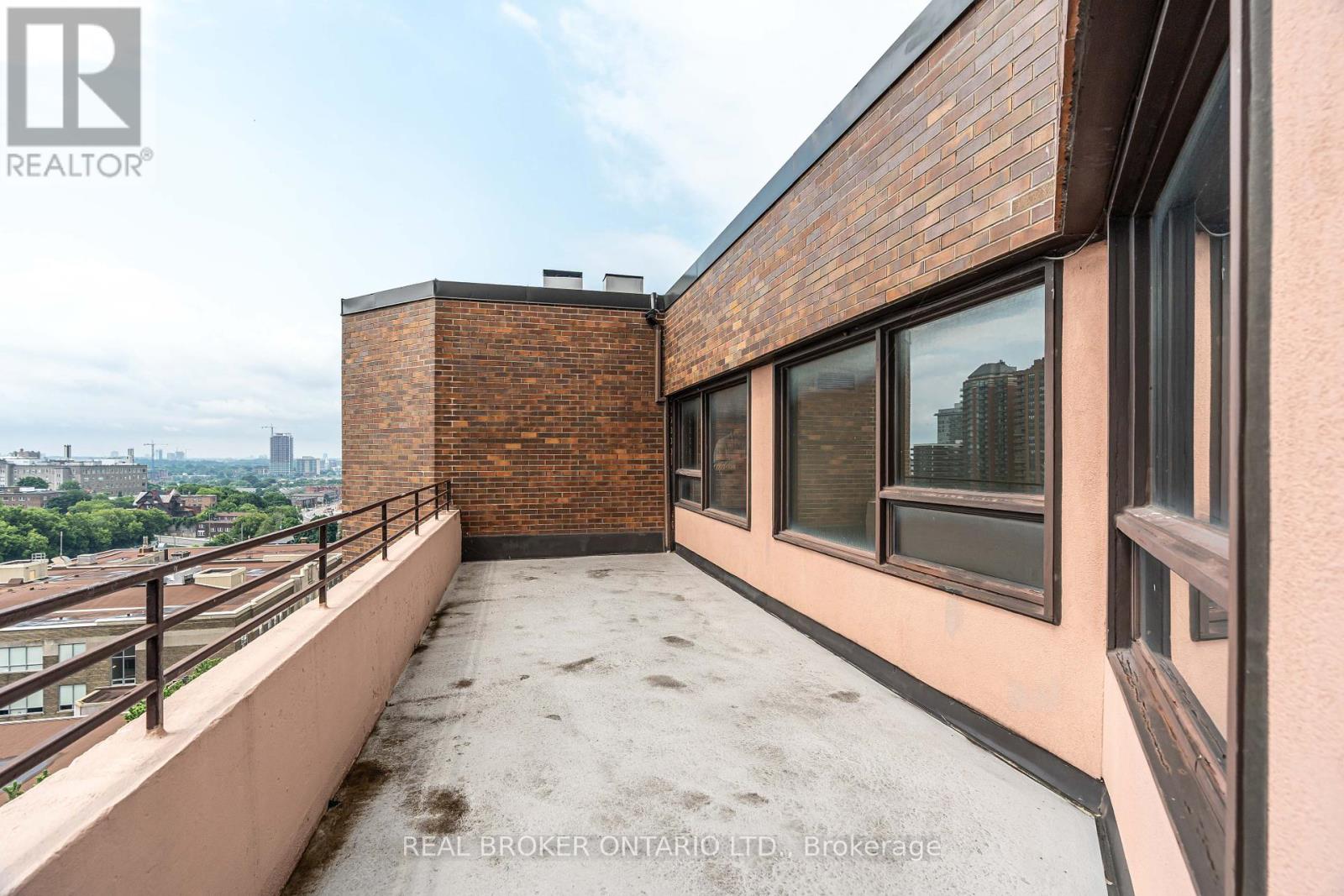 Photo 13 of 1402 151 Bay Street, Ottawa ON