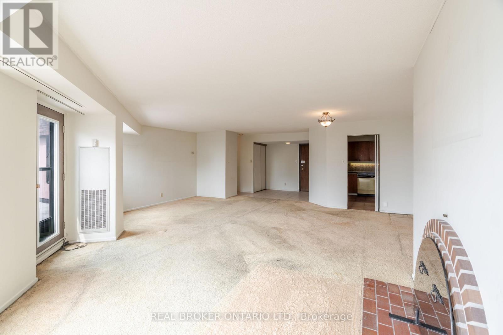 Photo 15 of 1402 151 Bay Street, Ottawa ON