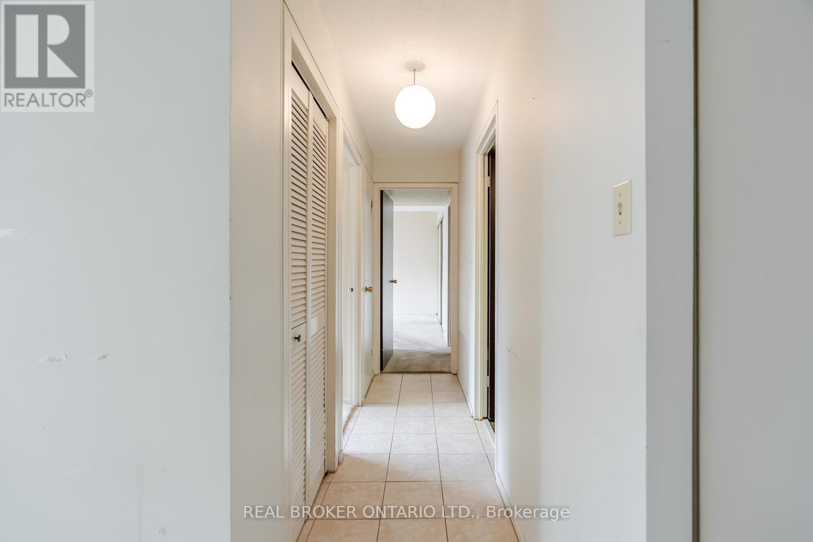 Photo 17 of 1402 151 Bay Street, Ottawa ON