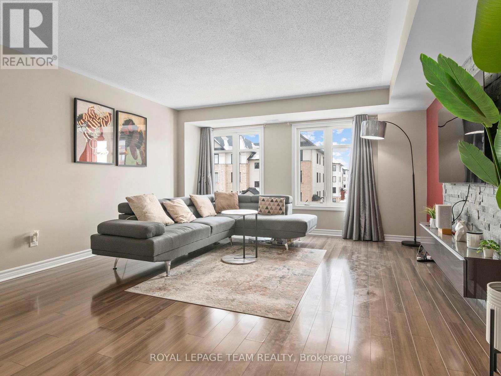 Photo 6 of 128 Bluestone Private, Ottawa ON