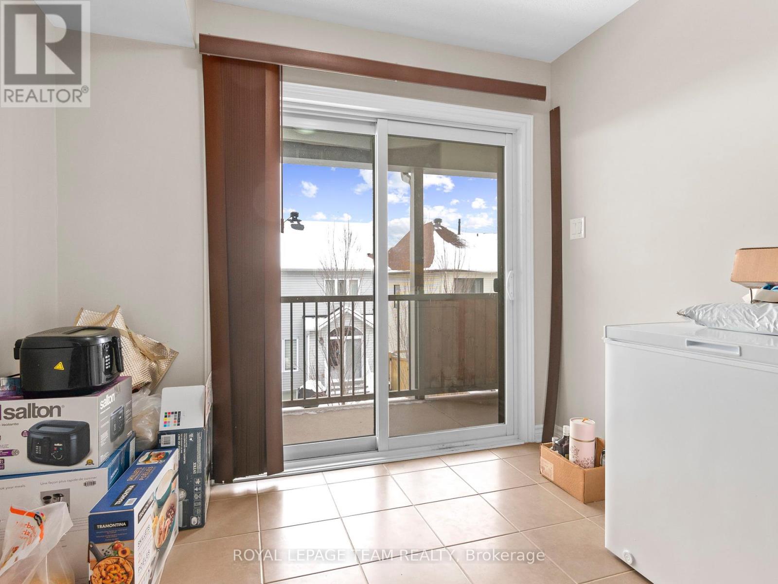 Photo 9 of 128 Bluestone Private, Ottawa ON