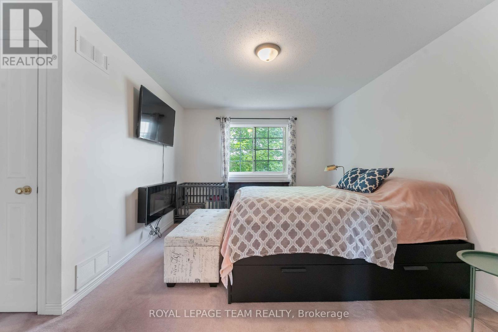 Photo 16 of 4317 Owl Valley Drive, Ottawa ON