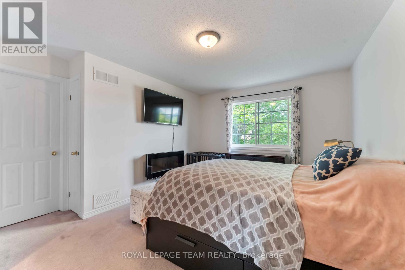 Photo 17 of 4317 Owl Valley Drive, Ottawa ON