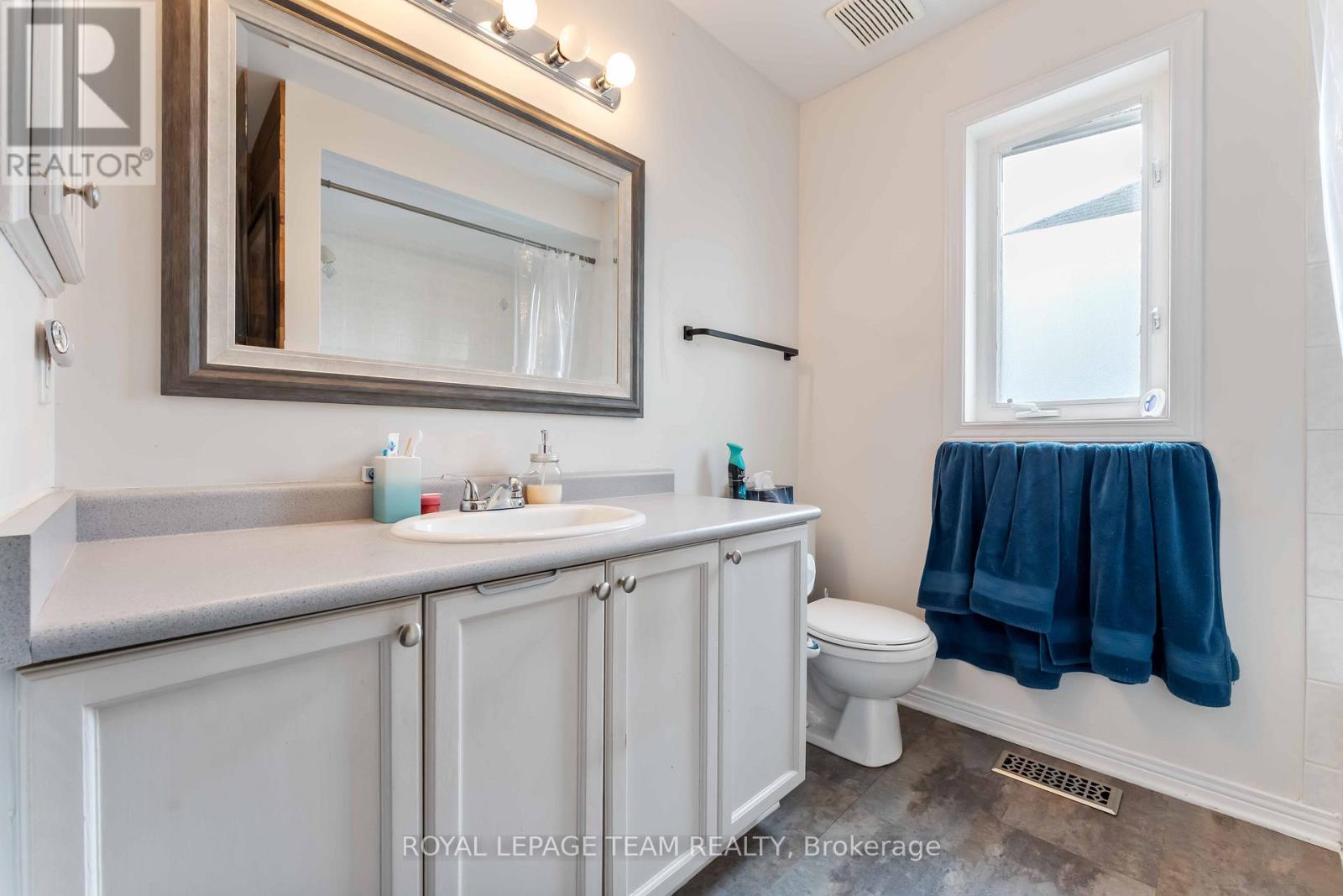 Photo 23 of 4317 Owl Valley Drive, Ottawa ON