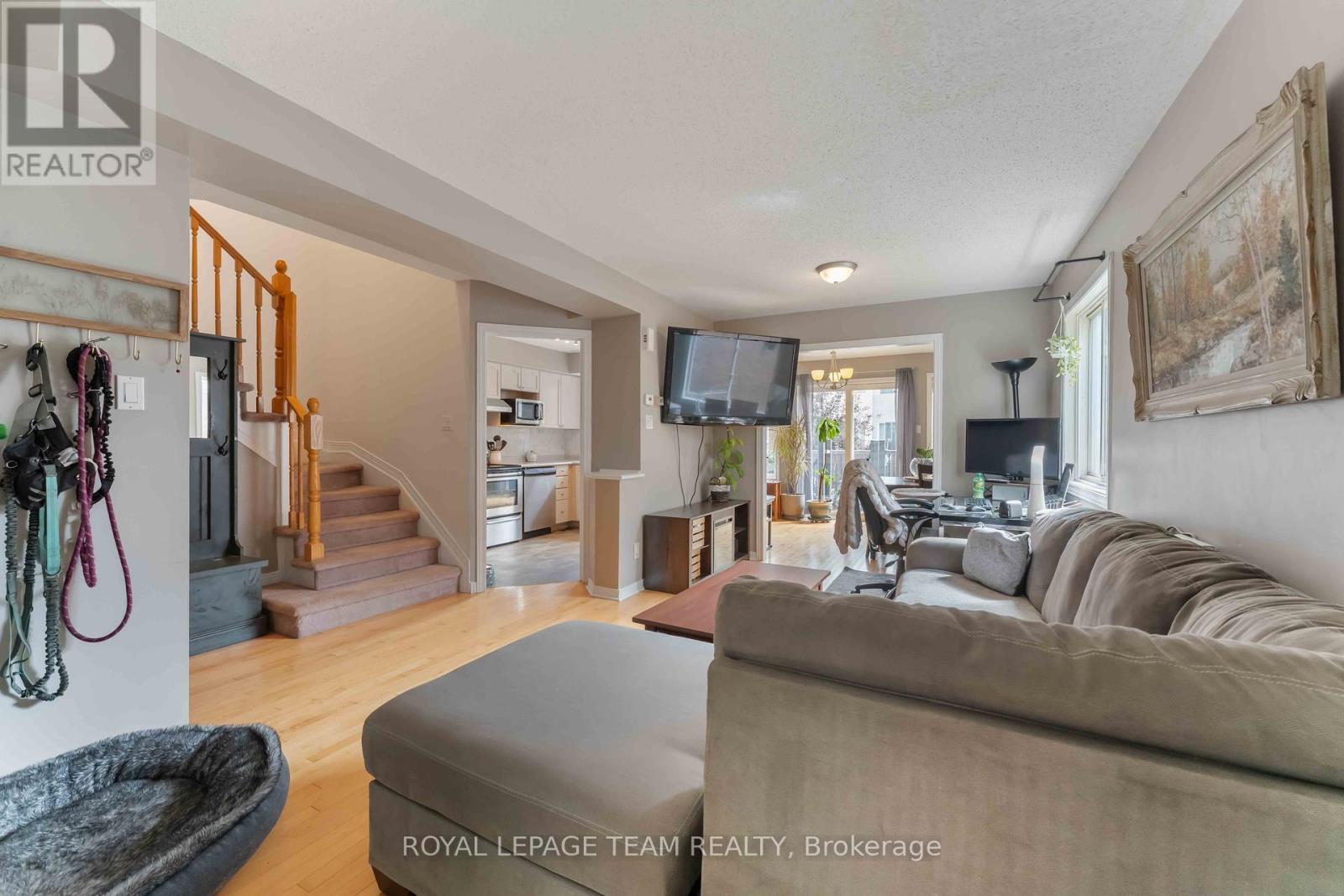 Photo 6 of 4317 Owl Valley Drive, Ottawa ON