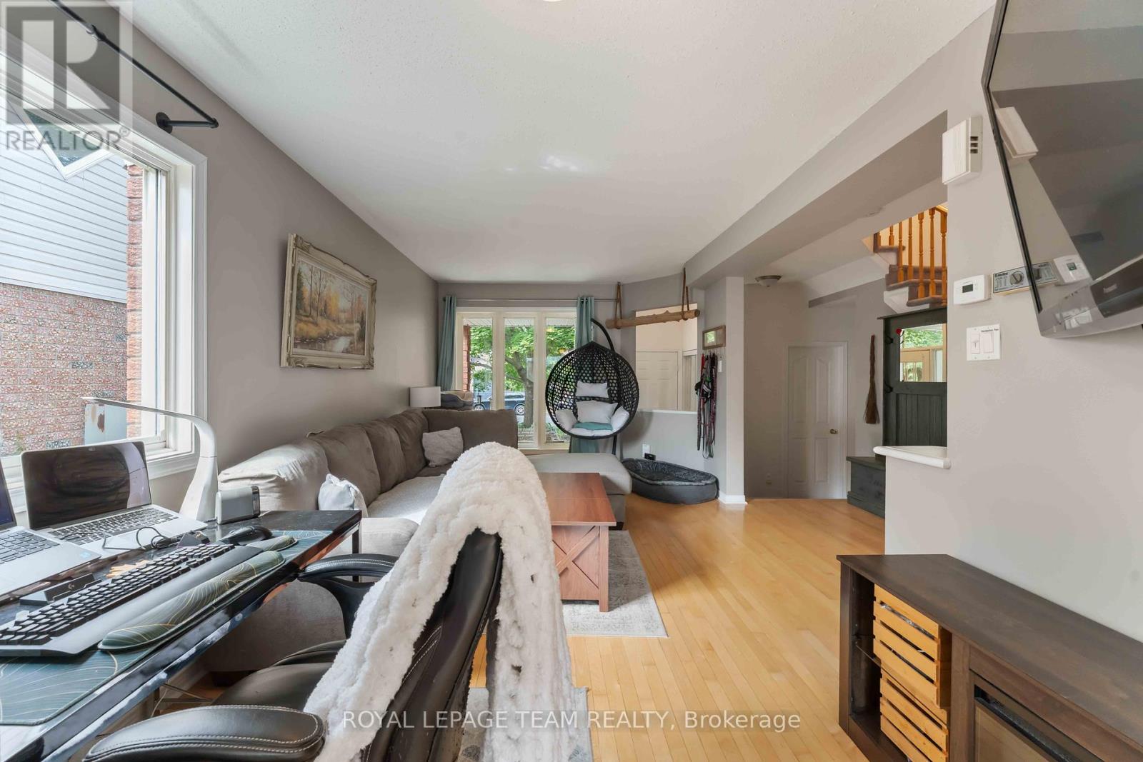 Photo 7 of 4317 Owl Valley Drive, Ottawa ON