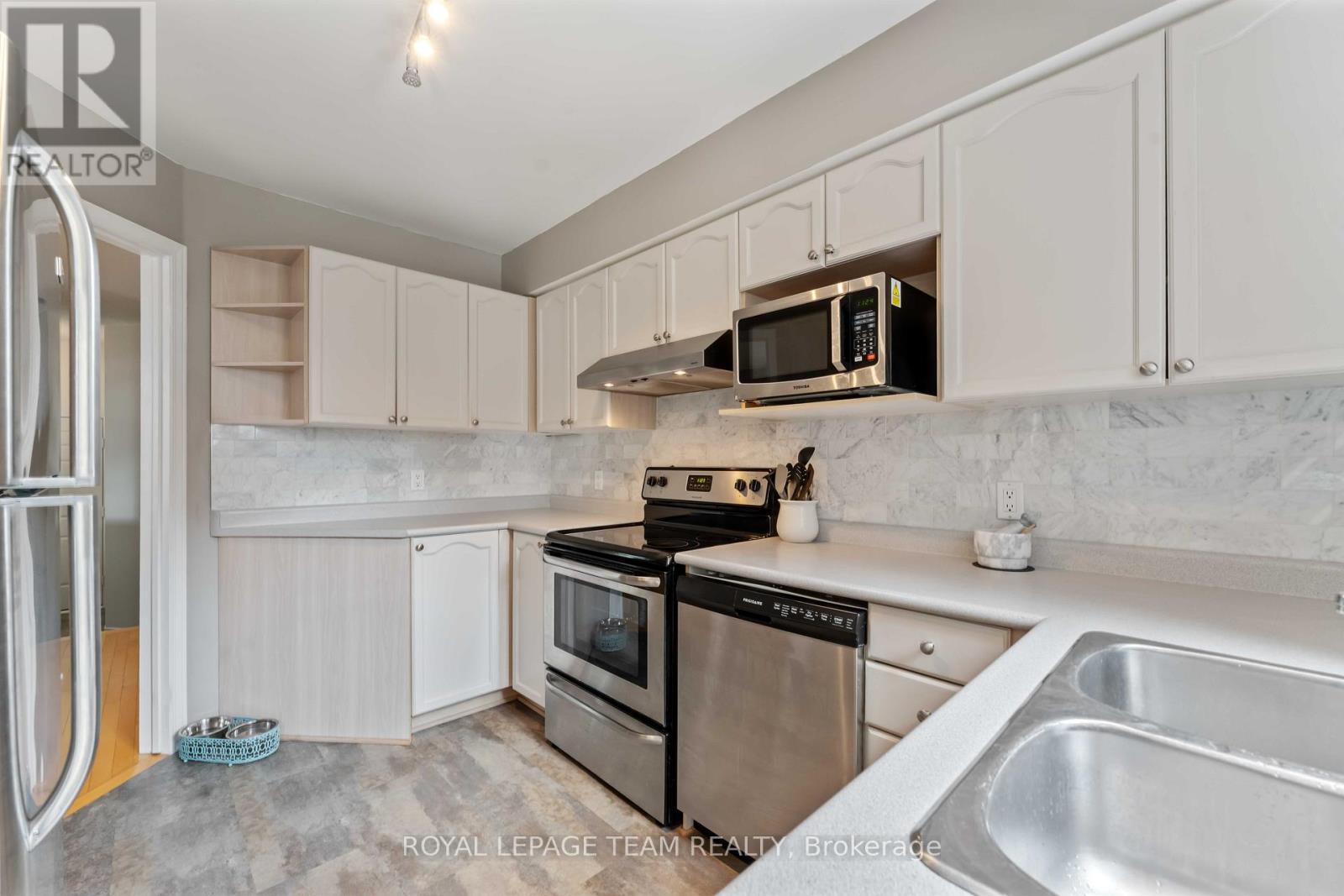 Photo 8 of 4317 Owl Valley Drive, Ottawa ON
