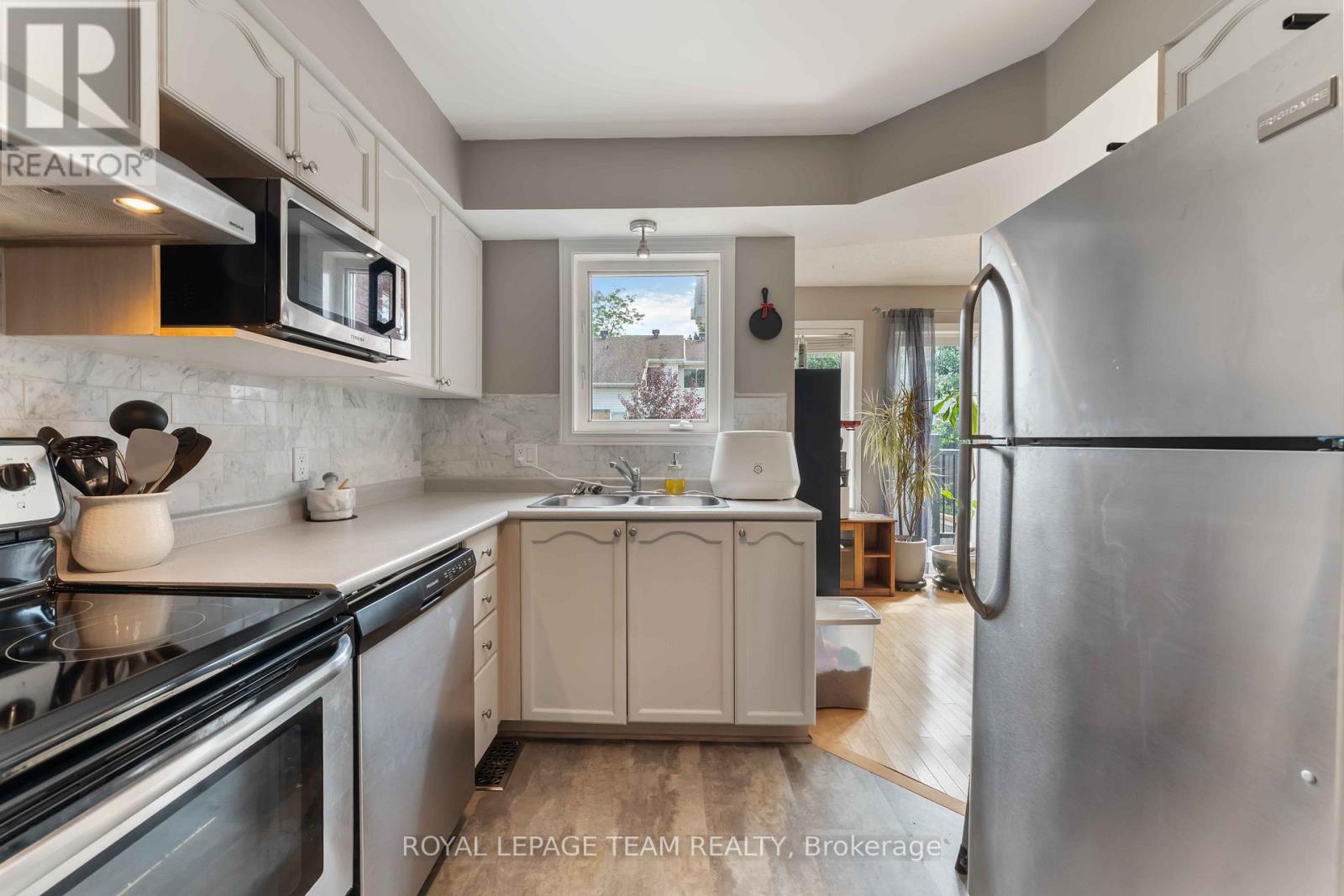Photo 9 of 4317 Owl Valley Drive, Ottawa ON