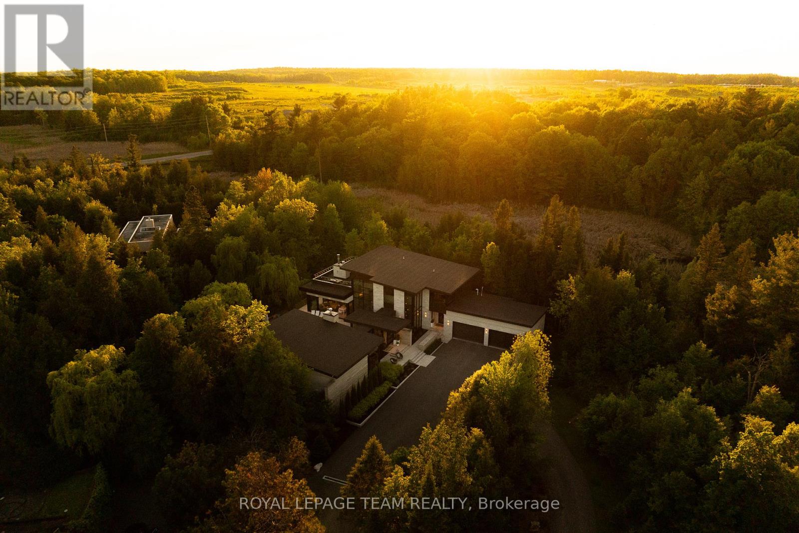 Photo 3 of 20 Kanata Rockeries, Ottawa ON