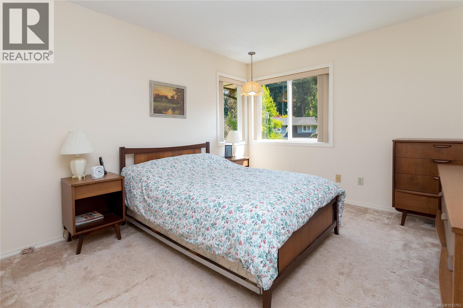 Photo 22 of 4450 Autumnwood Lane, Saanich BC