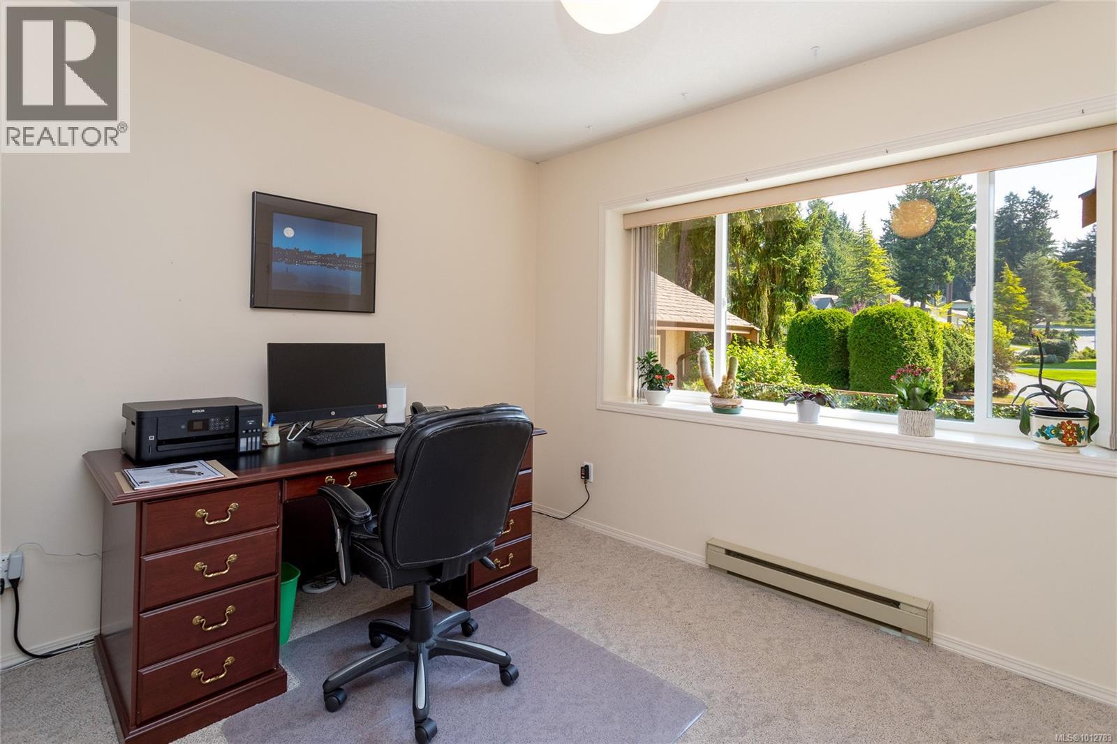 Photo 27 of 4450 Autumnwood Lane, Saanich BC