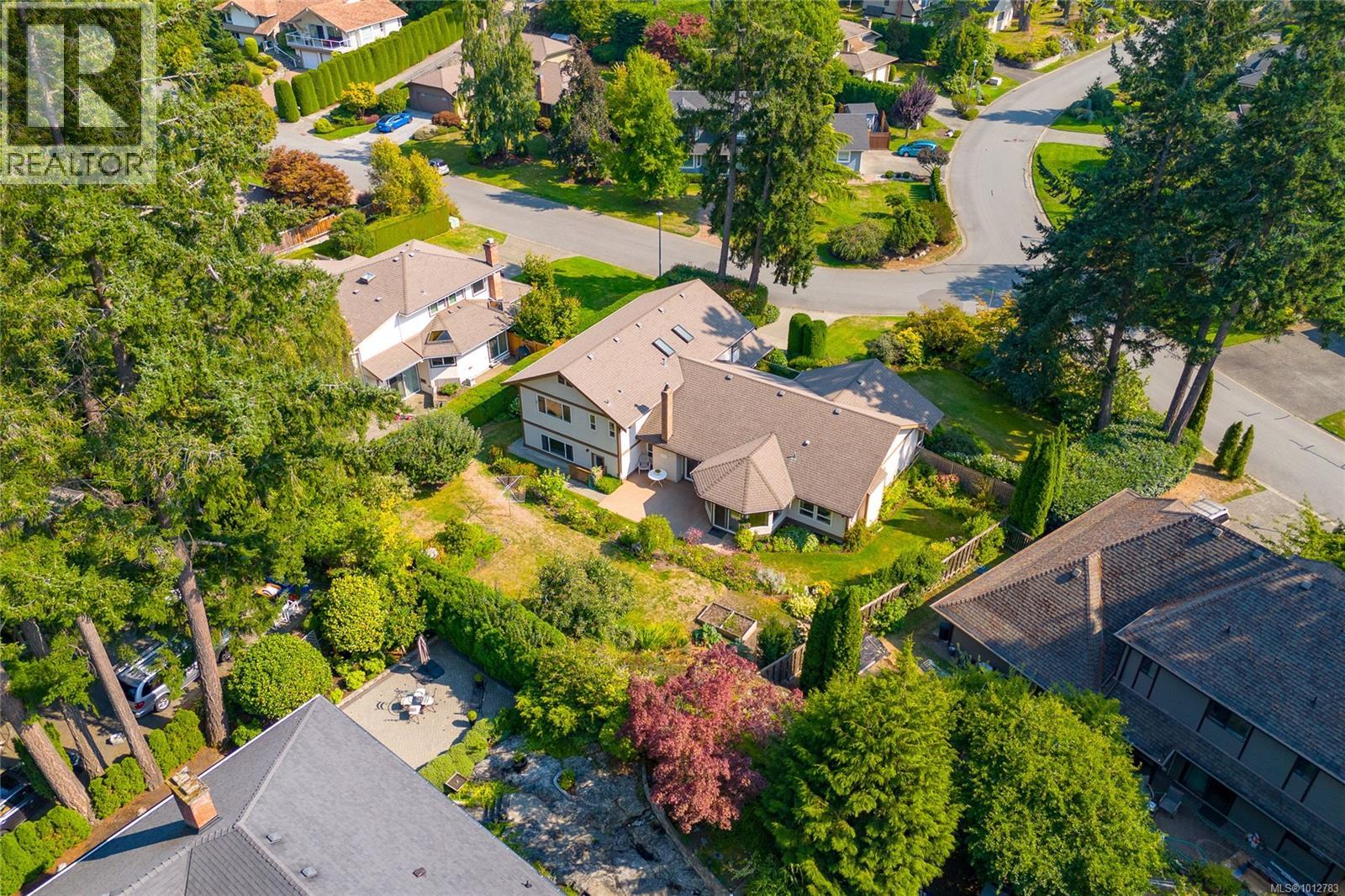 Photo 51 of 4450 Autumnwood Lane, Saanich BC