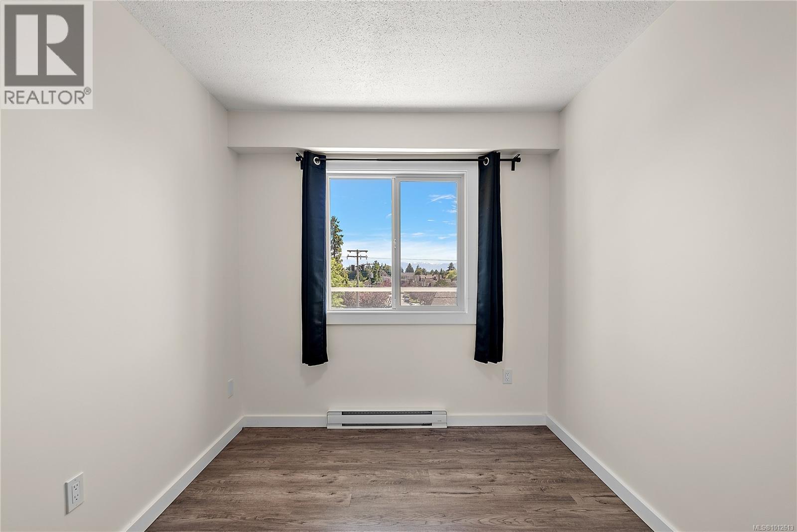 307 1124 Esquimalt Rd, Esquimalt